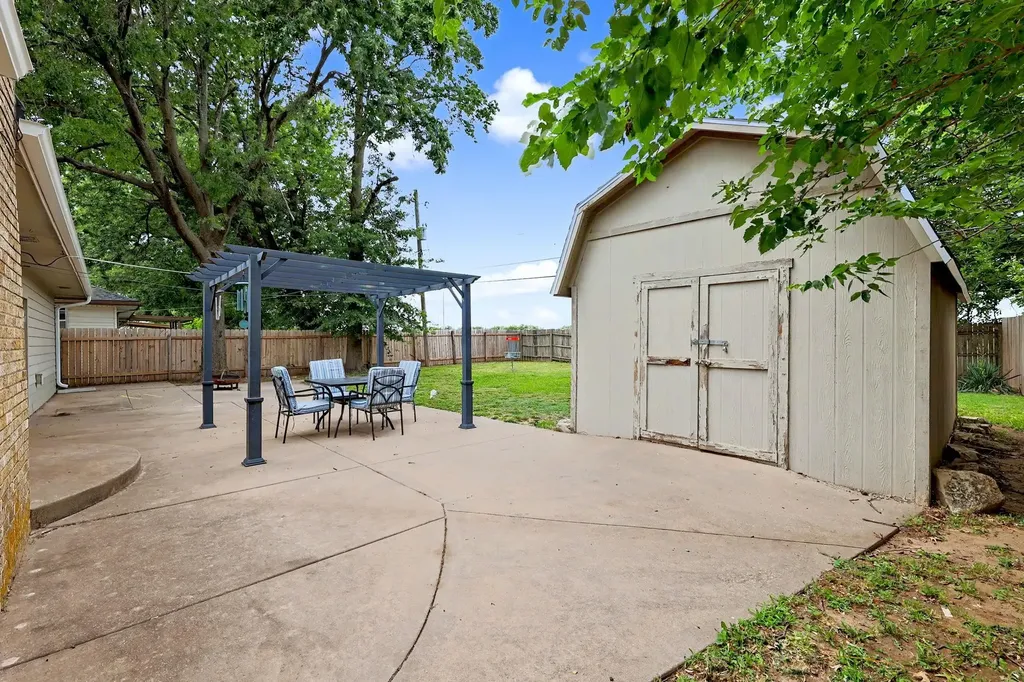 3808 W Cornelison Street Wichita KS 67203