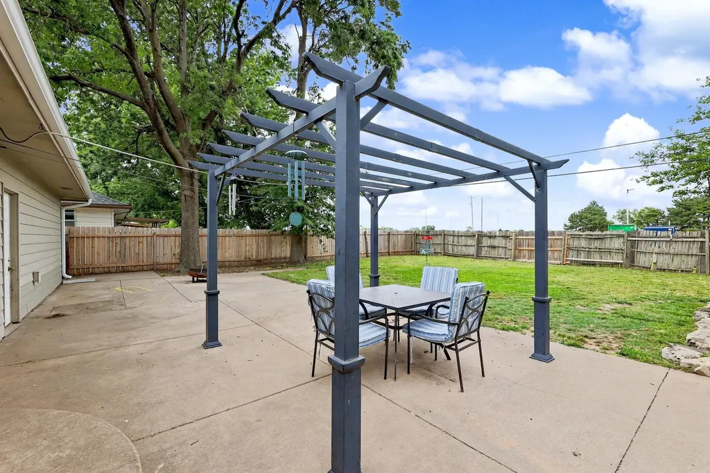 3808 W Cornelison Street Wichita KS 67203