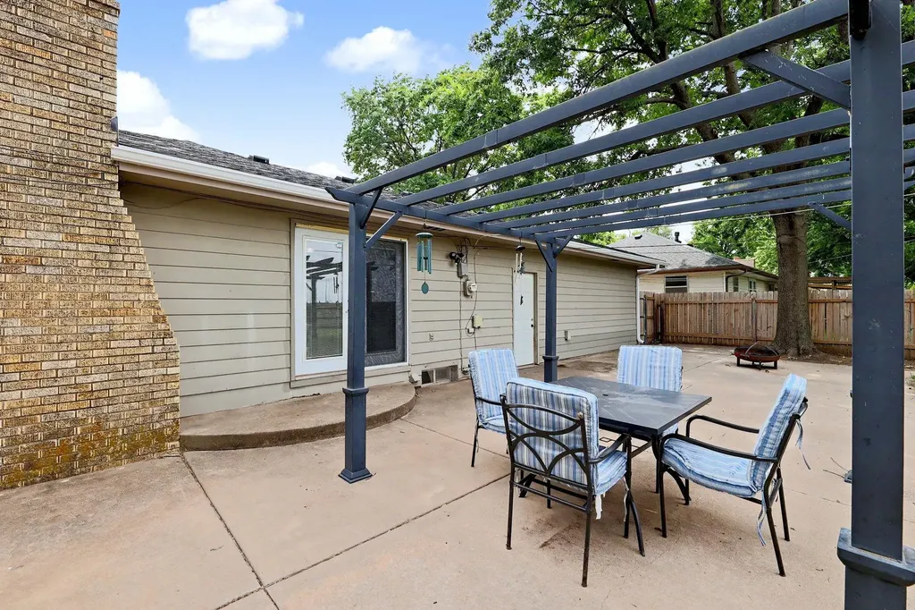 3808 W Cornelison Street Wichita KS 67203