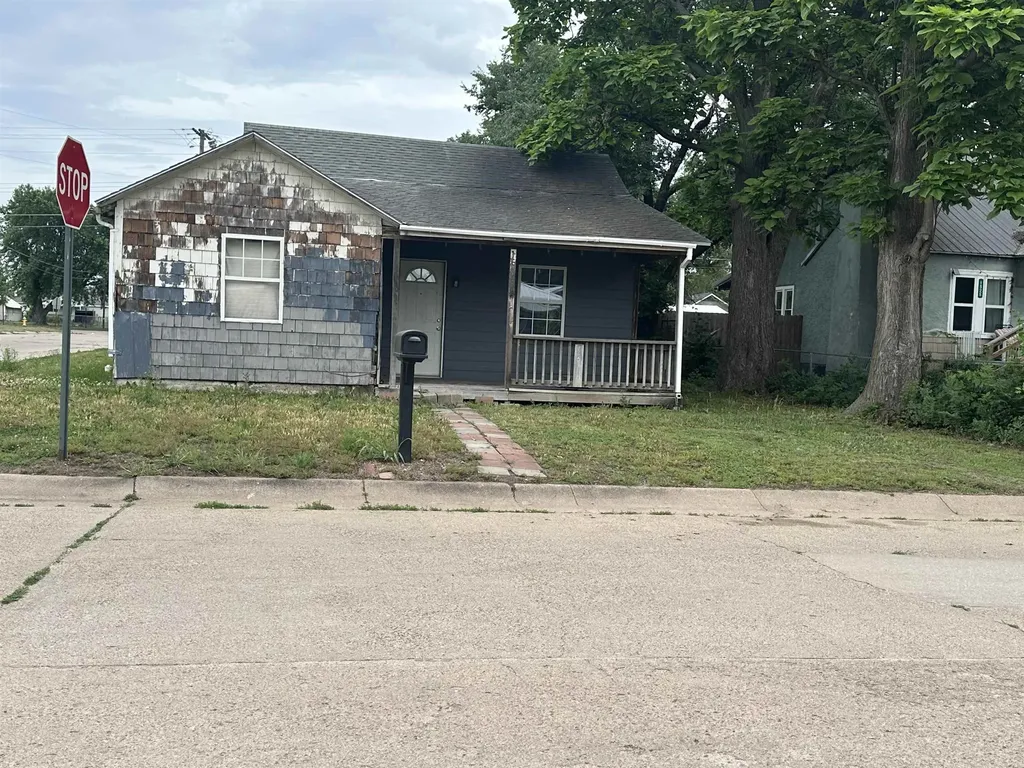1529 N C Street Wellington KS 67152
