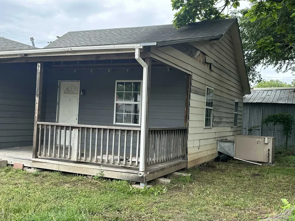 1529 N C Street Wellington KS 67152