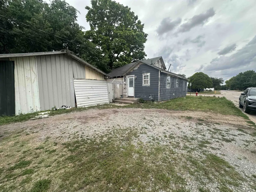 1529 N C Street Wellington KS 67152