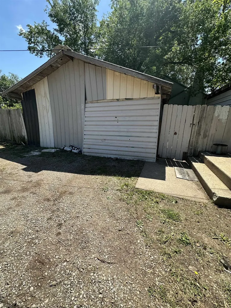 1529 N C Street Wellington KS 67152