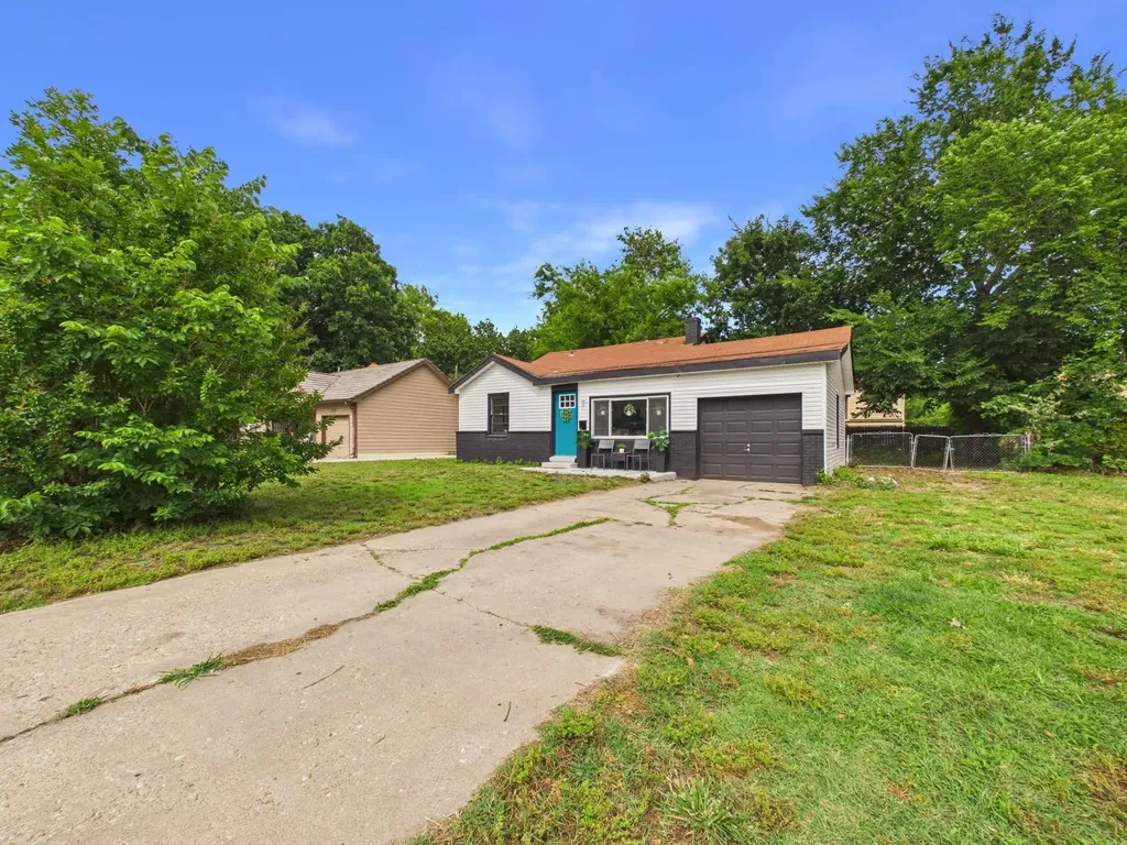 2026 N Litchfield Street Wichita KS 67203