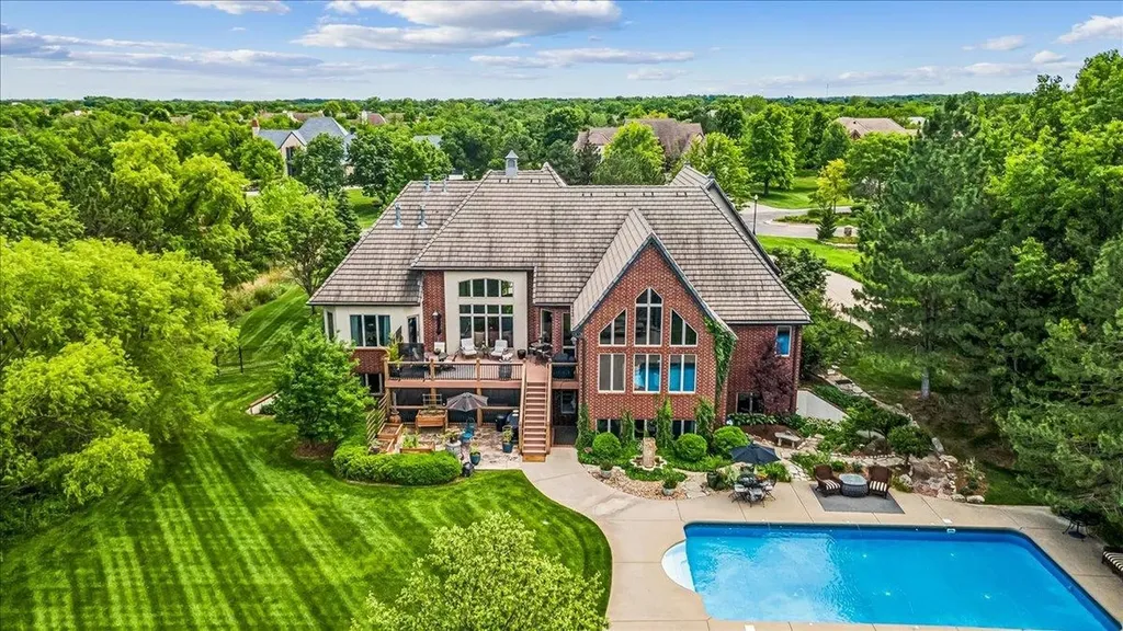 224 E Cedar Ridge Court Andover KS 67002