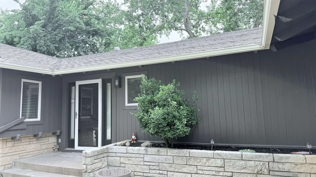 3151 N Somerset Drive Wichita KS 67204