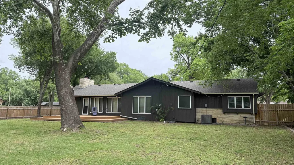 3151 N Somerset Drive Wichita KS 67204