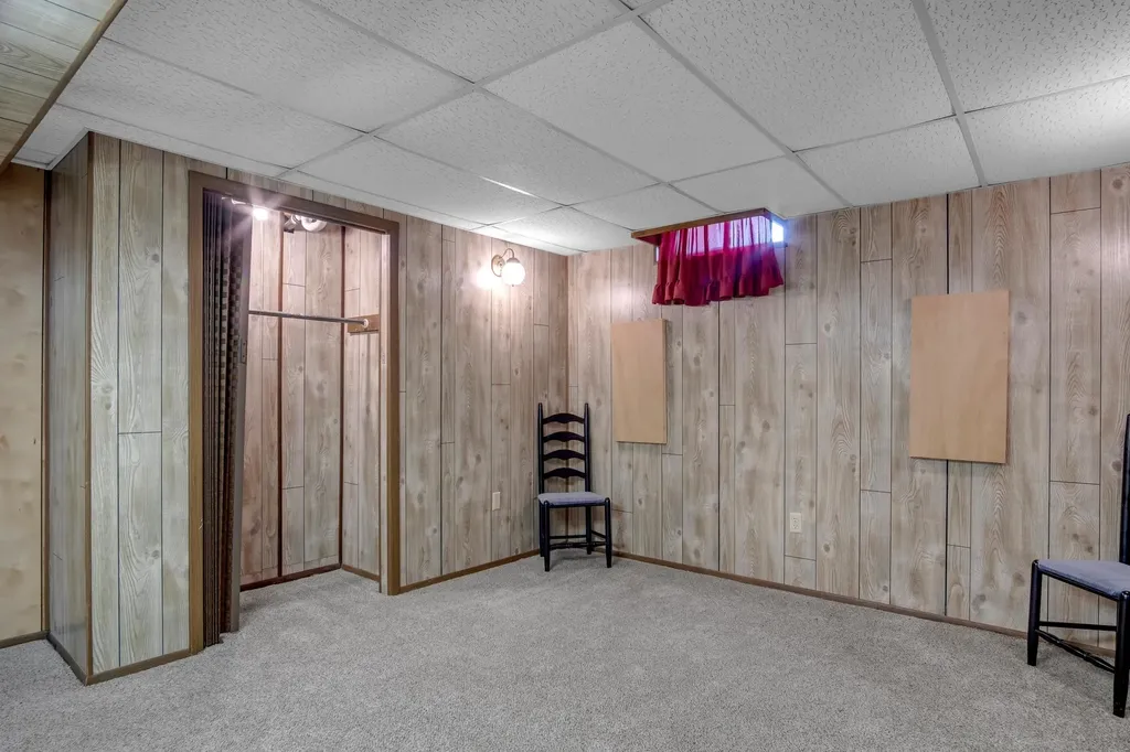1604 Grandview Court Newton KS 67114