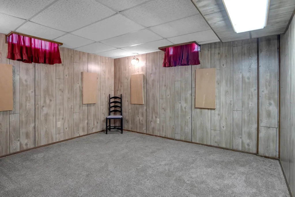 1604 Grandview Court Newton KS 67114