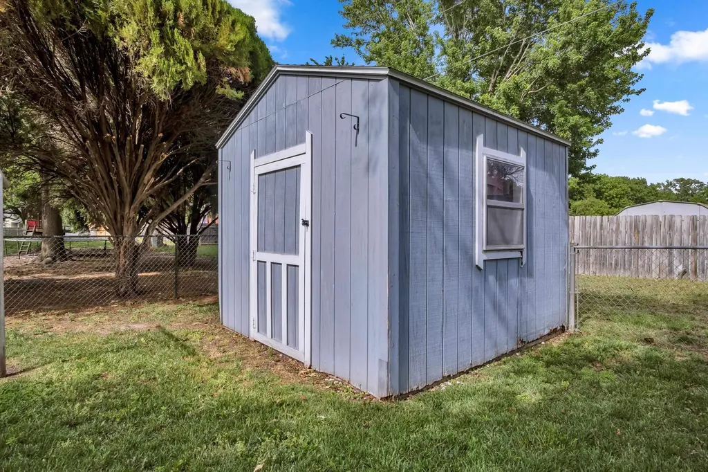 1604 Grandview Court Newton KS 67114