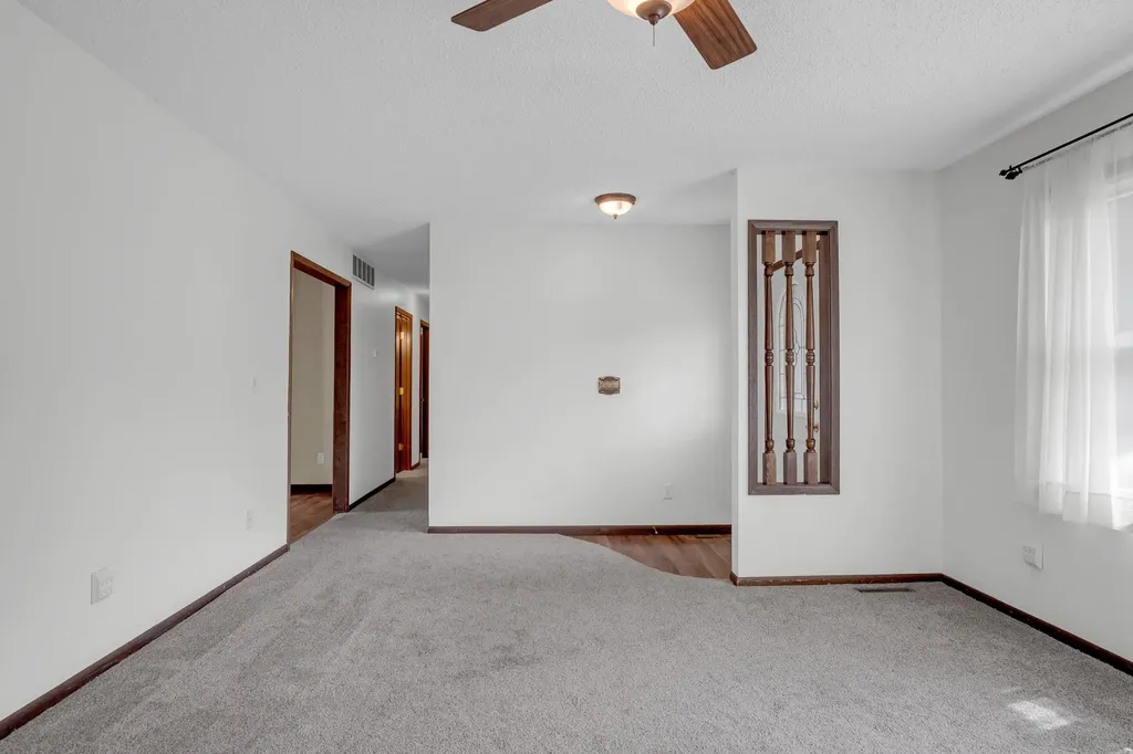 1604 Grandview Court Newton KS 67114