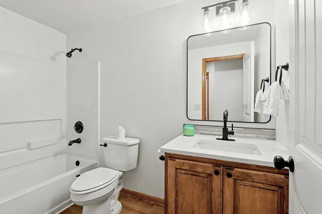 1042 N Beau Jardin Circle Derby KS 67037