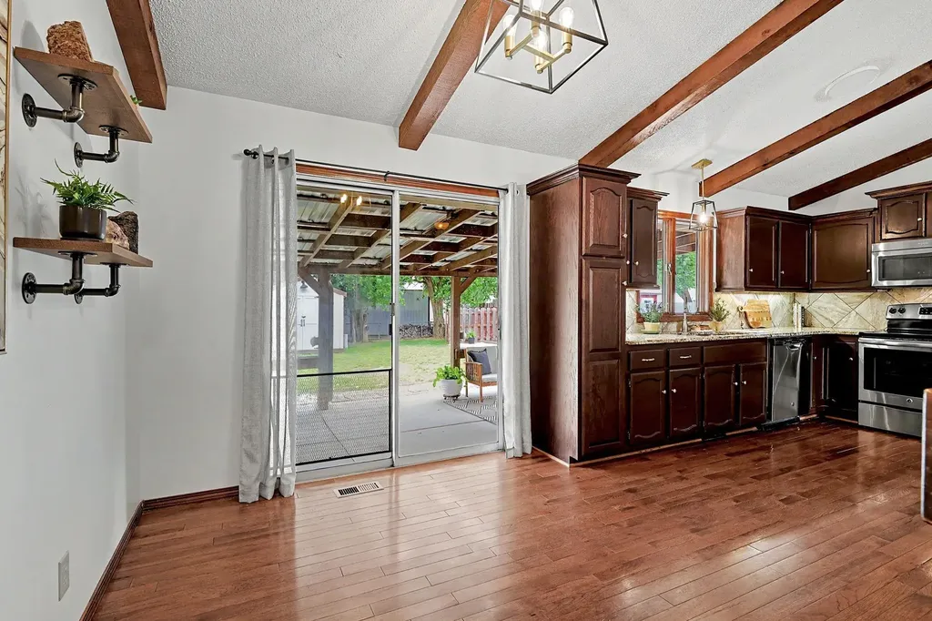 326 N Shefford Wichita KS 67212