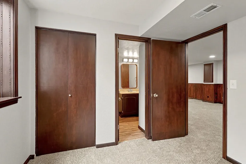 326 N Shefford Wichita KS 67212