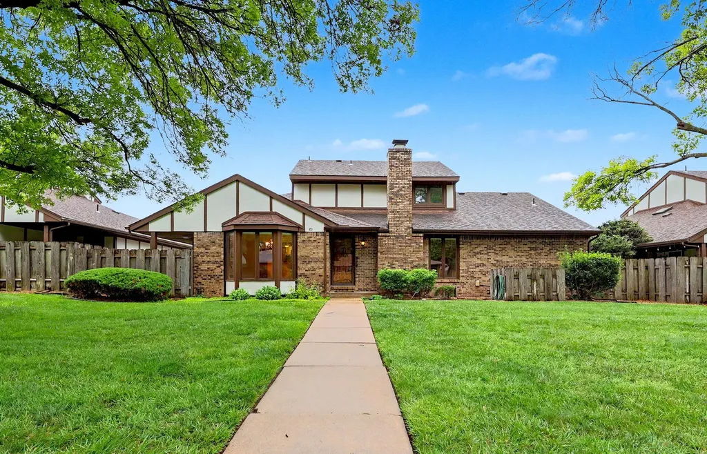641 N Woodlawn Wichita KS 67208