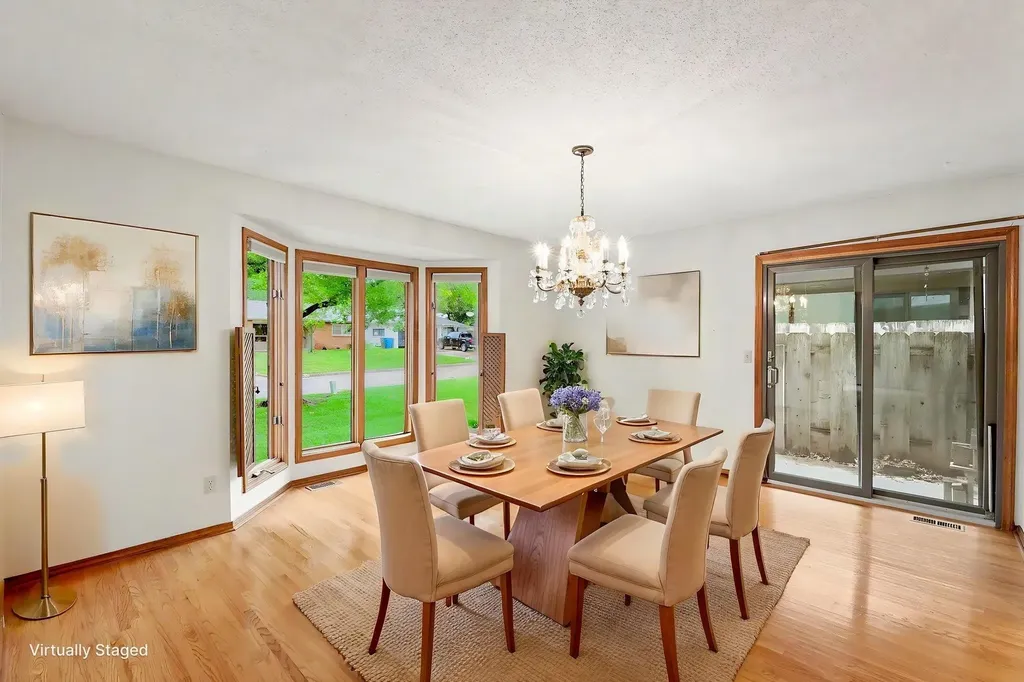641 N Woodlawn Wichita KS 67208