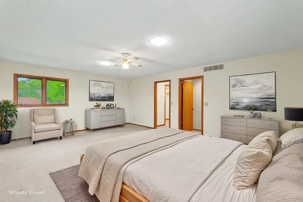 641 N Woodlawn Wichita KS 67208