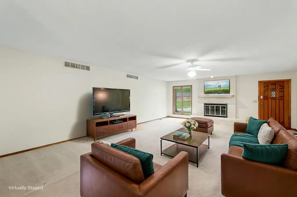 641 N Woodlawn Wichita KS 67208