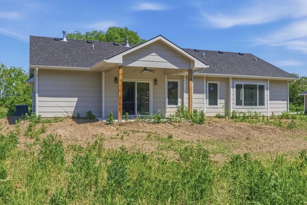 595 S Arbor Valley Way Valley Center KS 67147