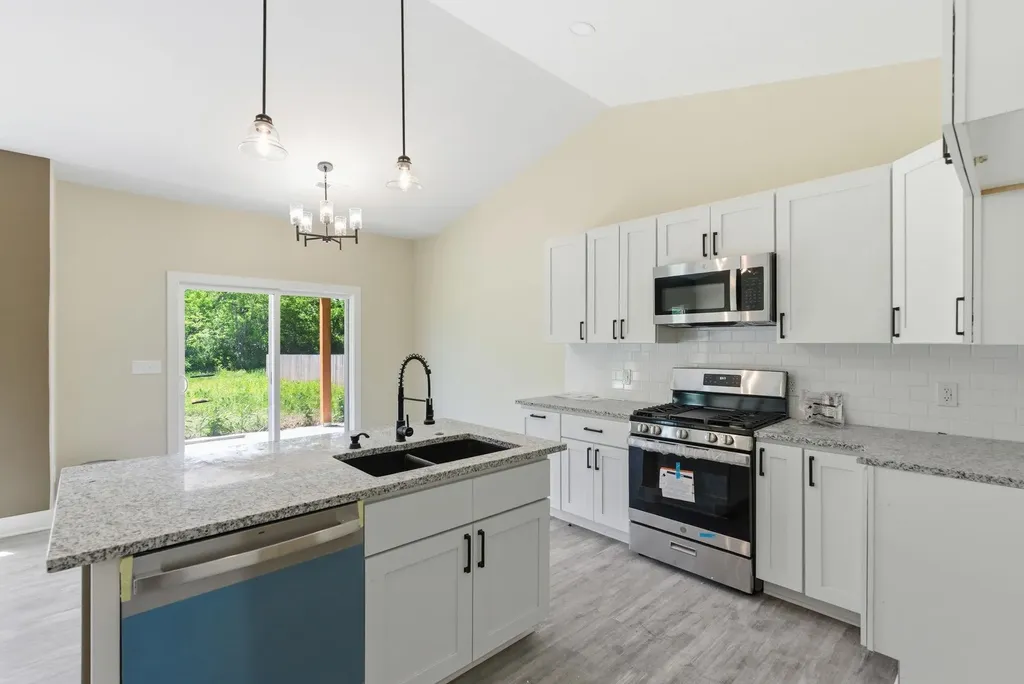 595 S Arbor Valley Way Valley Center KS 67147