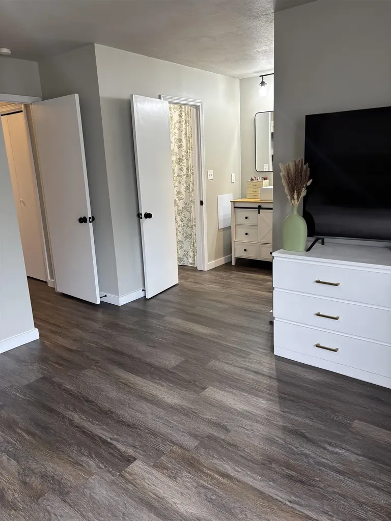 1117 E Redwood Road Derby KS 67037