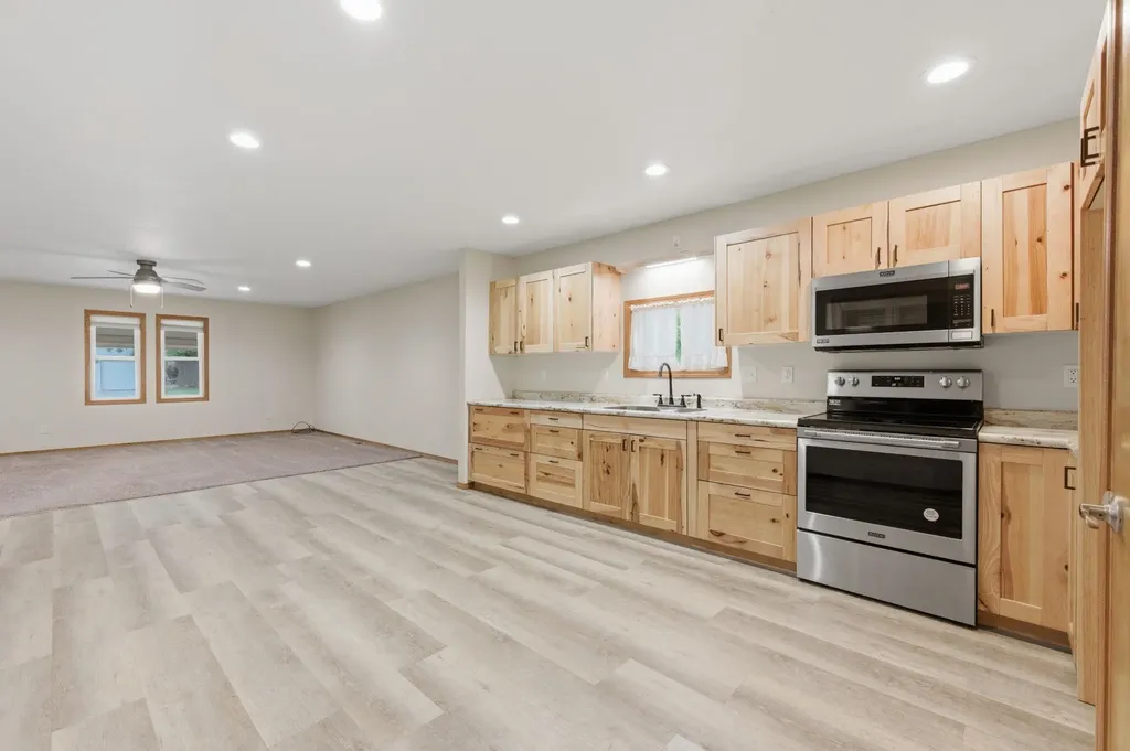 205 N St Nicholas Street Eureka KS 67045