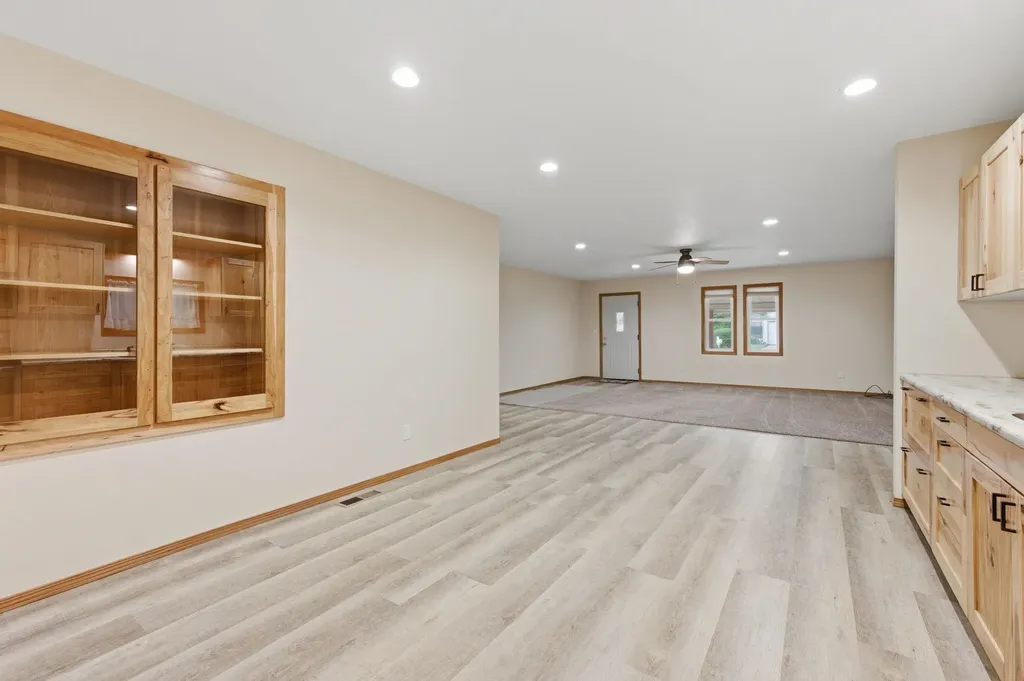 205 N St Nicholas Street Eureka KS 67045