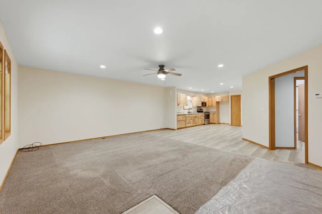 205 N St Nicholas Street Eureka KS 67045