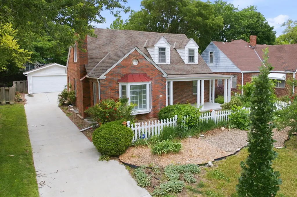 329 S Glendale Avenue Wichita KS 67218
