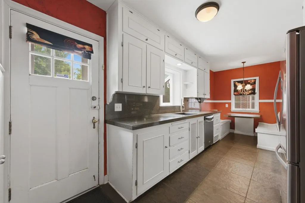 329 S Glendale Avenue Wichita KS 67218