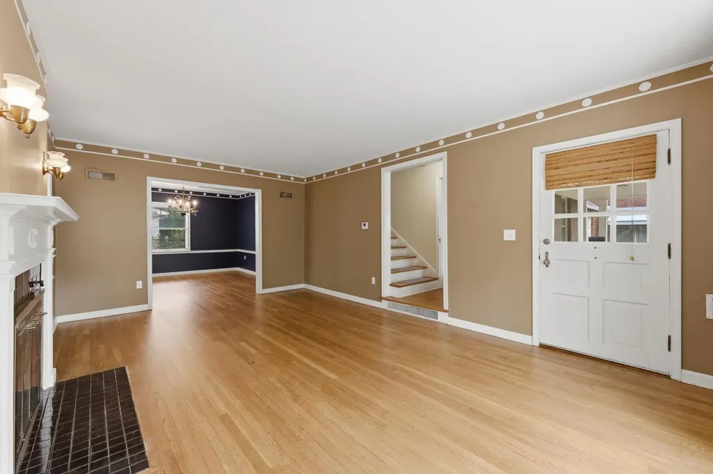 329 S Glendale Avenue Wichita KS 67218