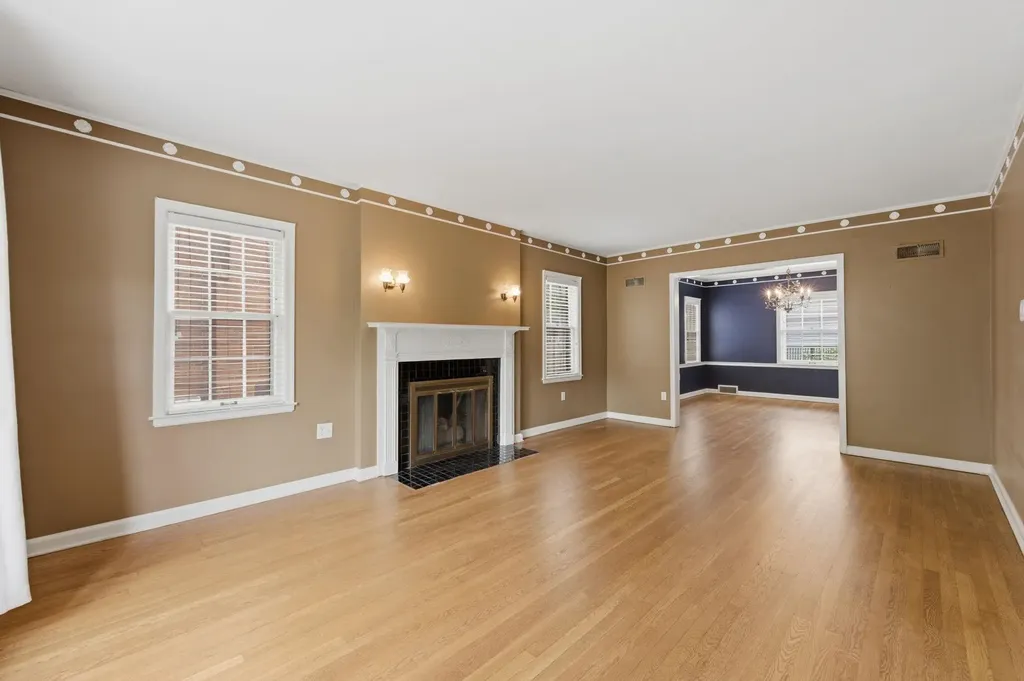 329 S Glendale Avenue Wichita KS 67218
