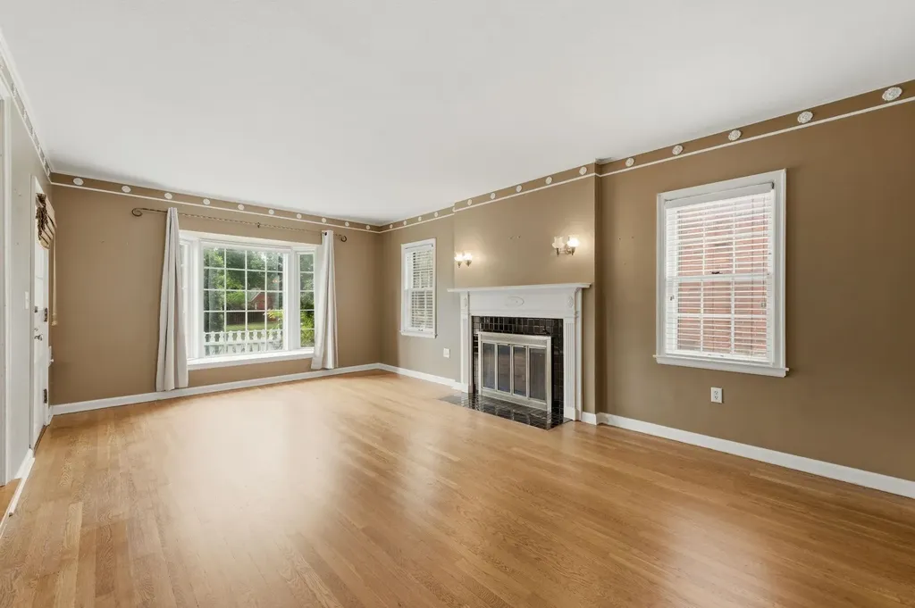 329 S Glendale Avenue Wichita KS 67218