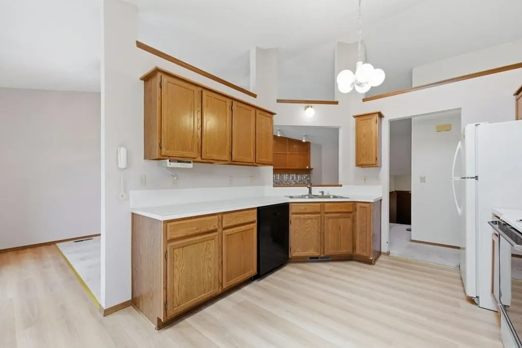3065 N Hedgetree Street Wichita KS 67226