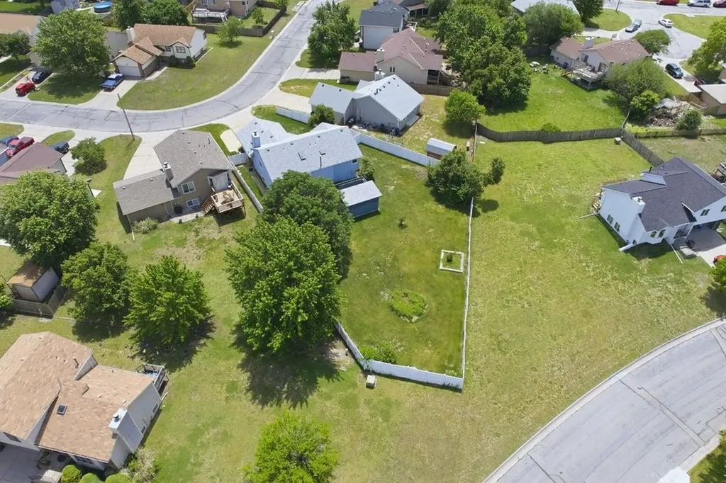 3065 N Hedgetree Street Wichita KS 67226