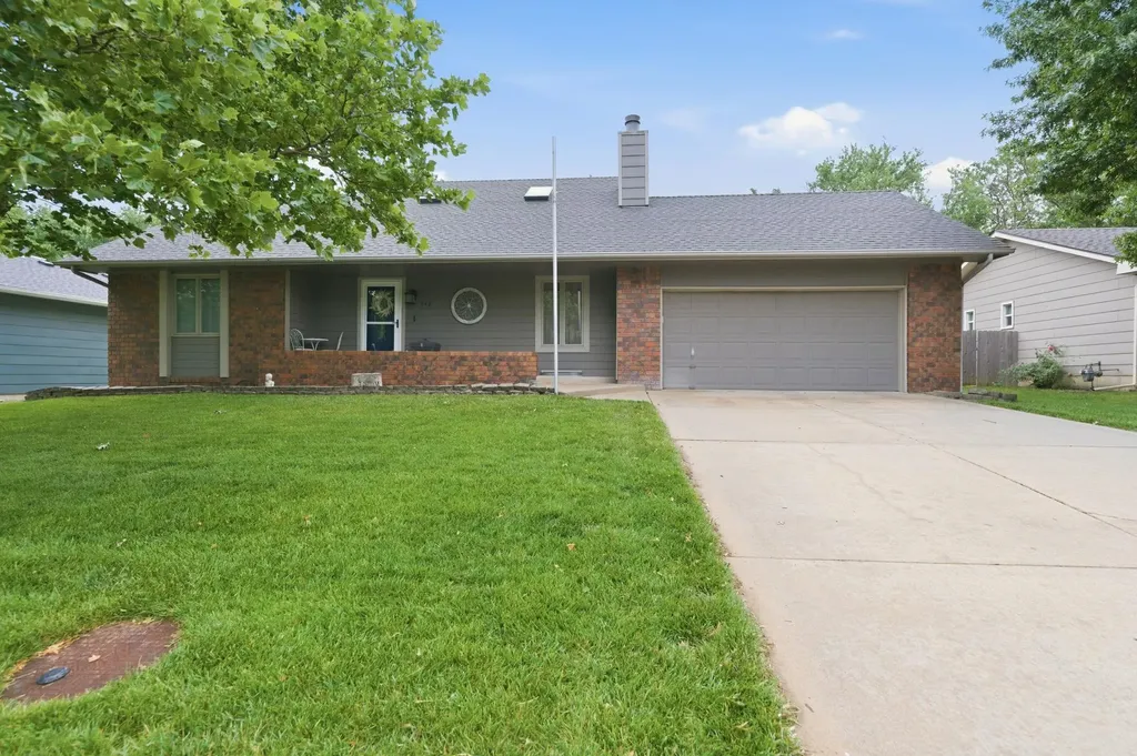 742 Erin Lane Mulvane KS 67110