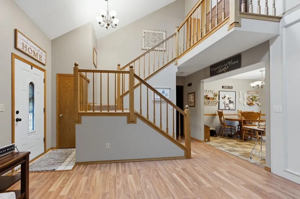 742 Erin Lane Mulvane KS 67110