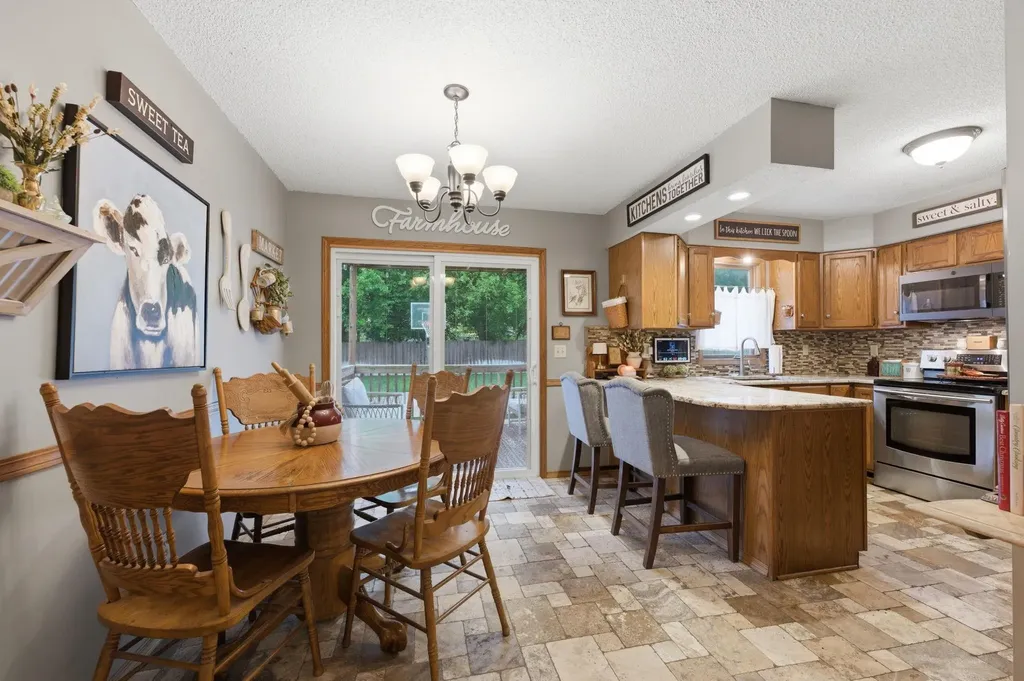 742 Erin Lane Mulvane KS 67110