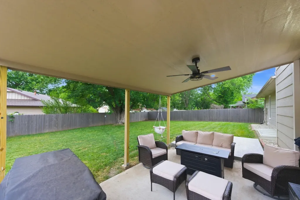 709 N Erin Lane Mulvane KS 67110-1228