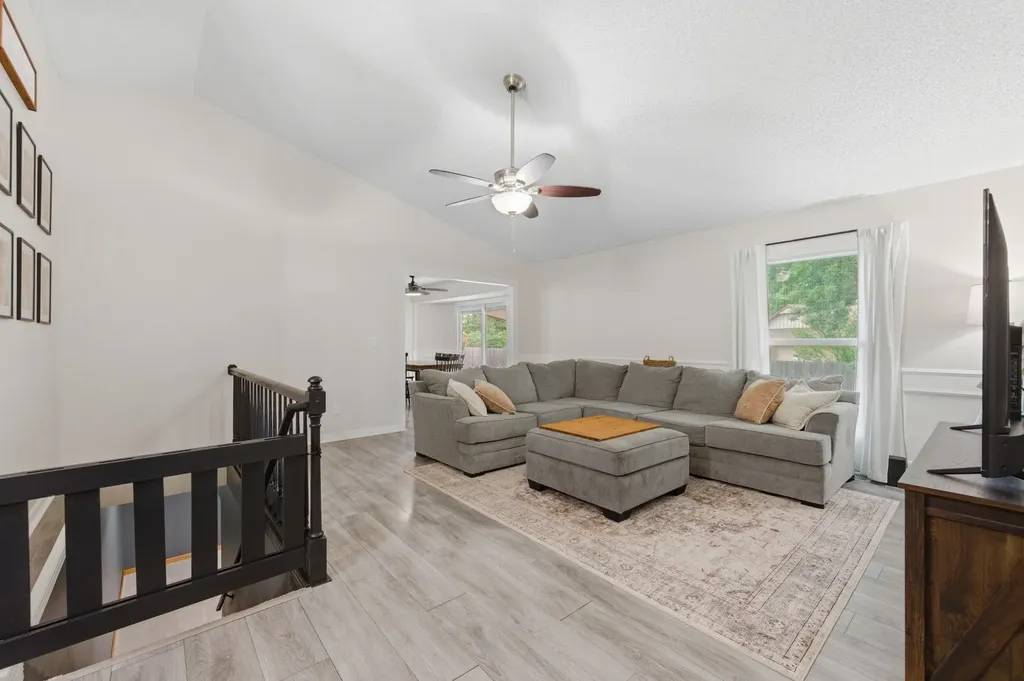 709 N Erin Lane Mulvane KS 67110-1228