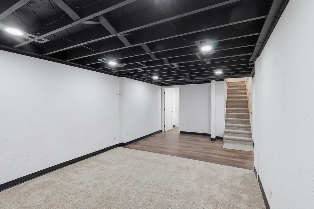 230 S Minneapolis Avenue Wichita KS 67211