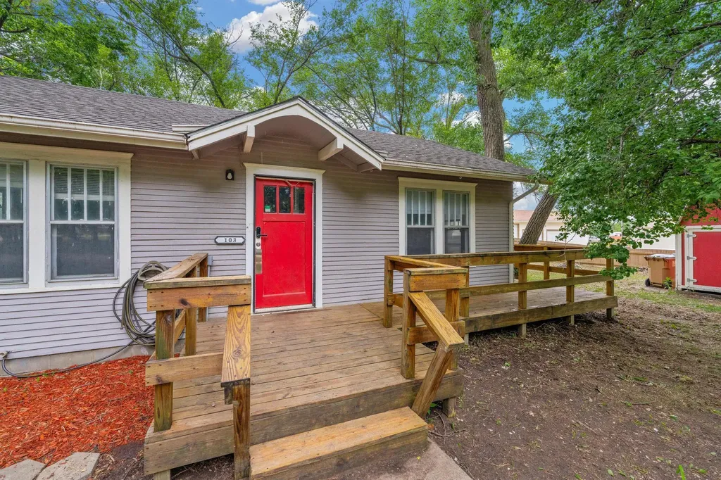 103 W 57th Street N Wichita KS 67204-2101
