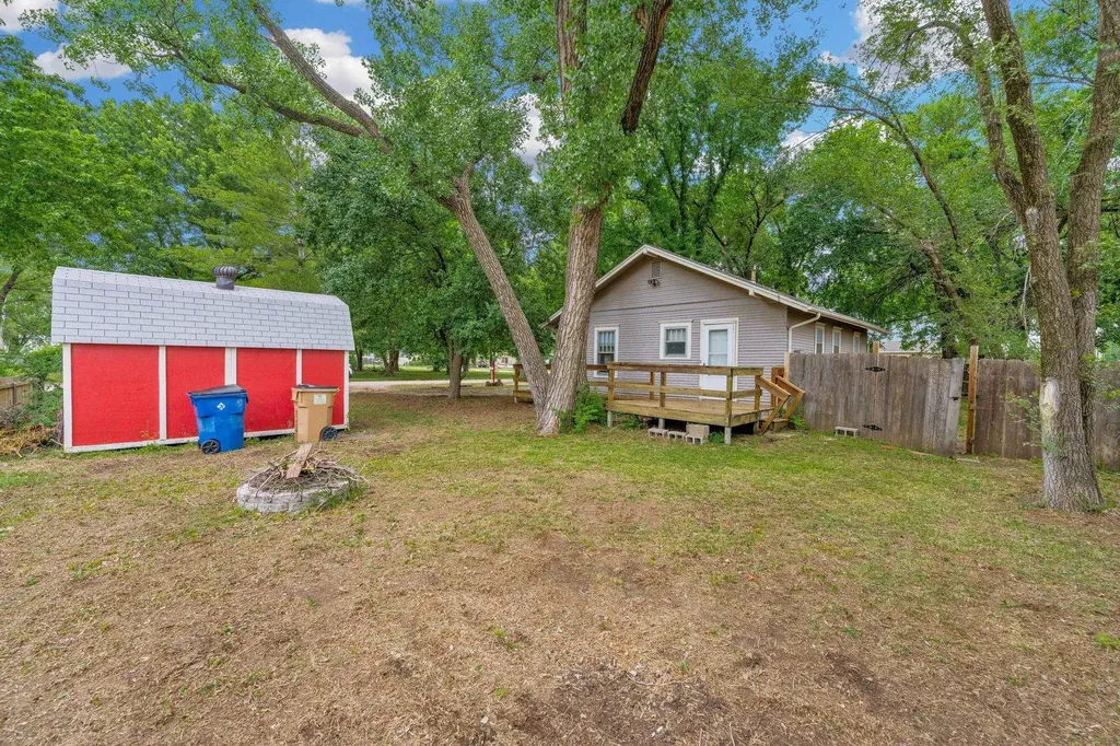 103 W 57th Street N Wichita KS 67204-2101