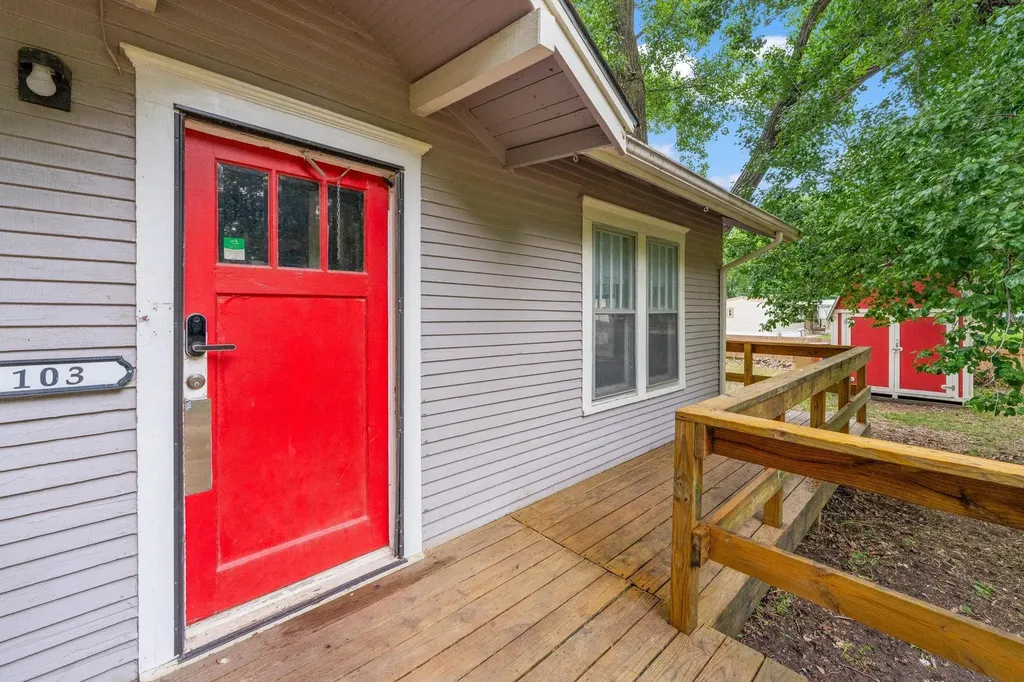 103 W 57th Street N Wichita KS 67204-2101