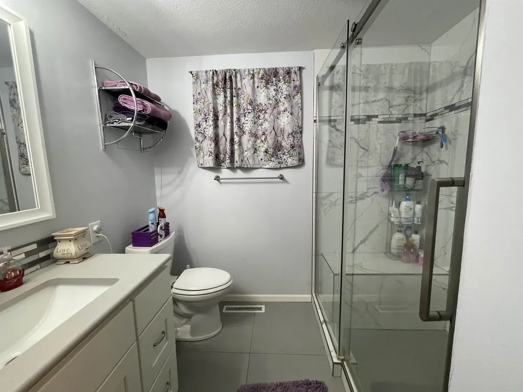 16 Grandview Wellington KS 67152