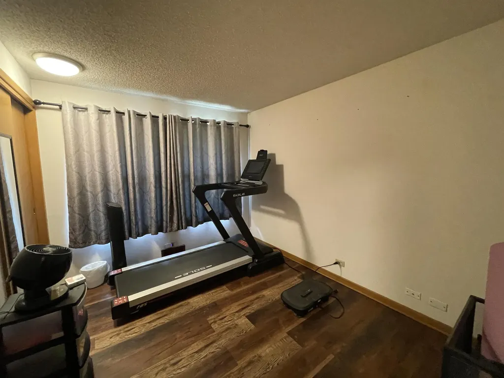 16 Grandview Wellington KS 67152