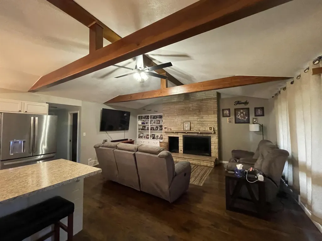 16 Grandview Wellington KS 67152