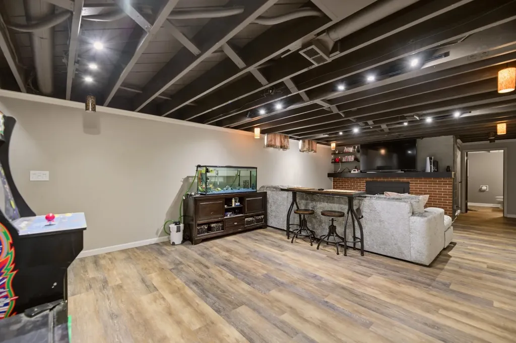 9830 W Hardtner Avenue Wichita KS 67212