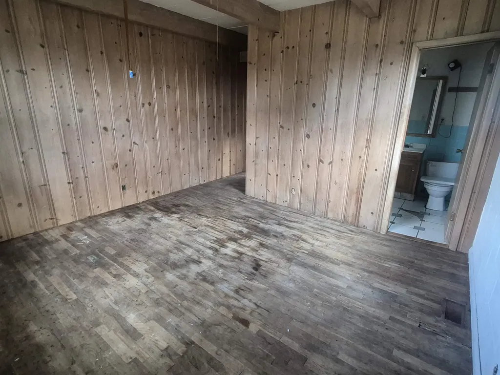 21253 Hoover Avenue Winfield KS 67156