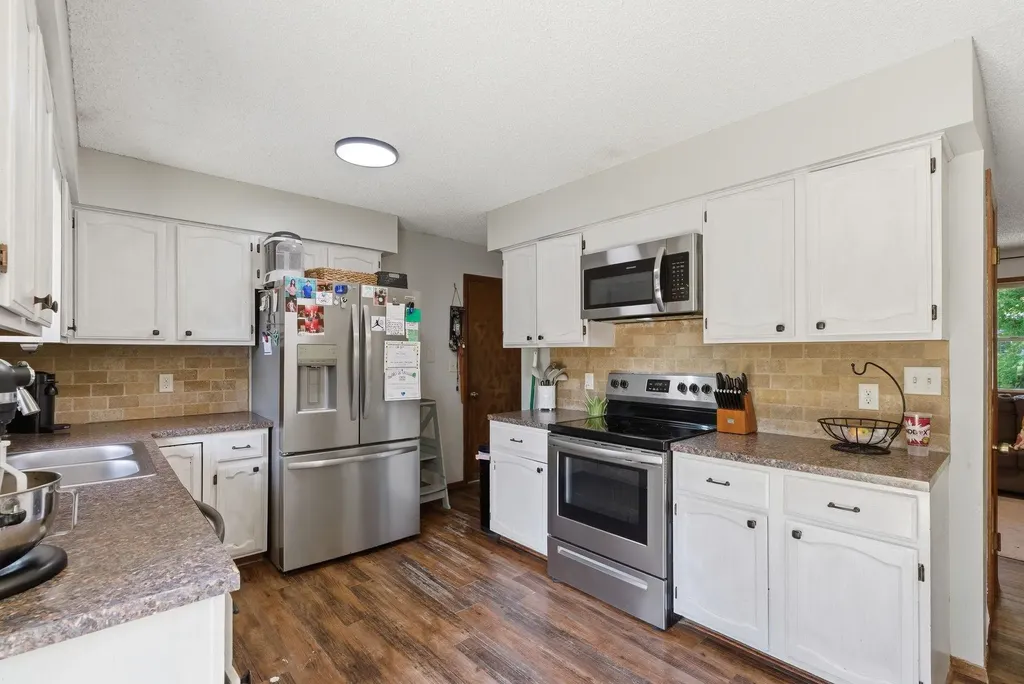 115 W April Drive Mulvane KS 67110